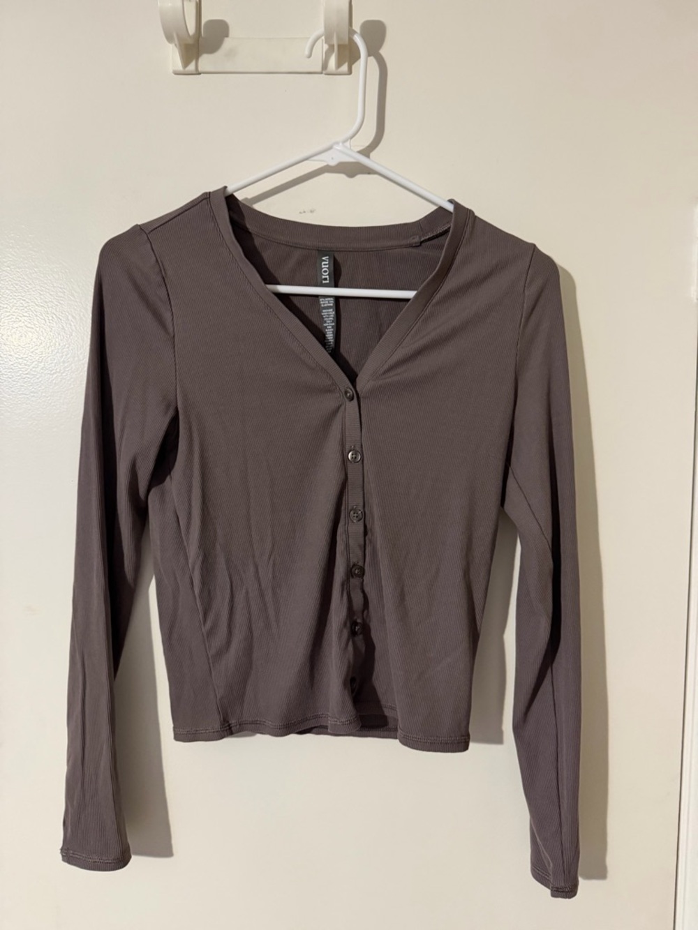 Vuori Button-Front Long Sleeve V-Neck Top - Gray